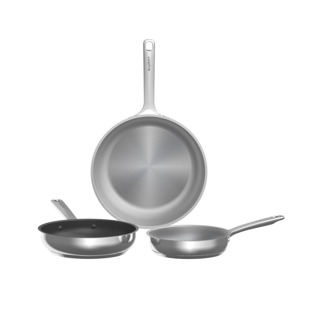 ensemble de poêles à frire pour PC
